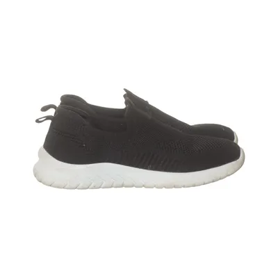Slip-ons (Svart, Vit) från Vty