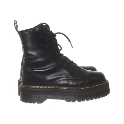 Laced boots (Jadon) from Dr. Martens