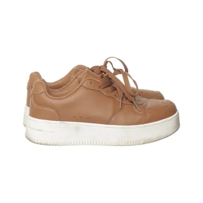 Sneakers (Brown) from Lejon