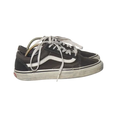Sneakers (Black) from Vans