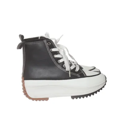 Boots (Svart, Vit) från NewYorker