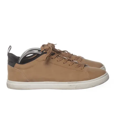 Sneakers (Brown)