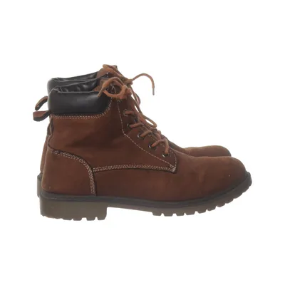 Laced boots (Brown, Black) from Dakota