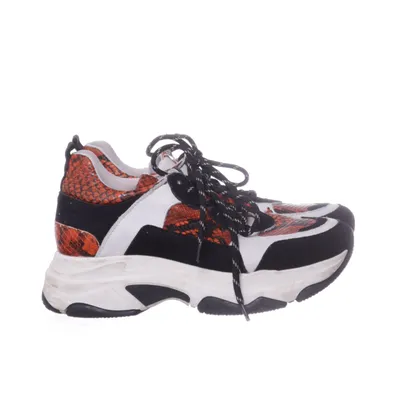 Baskets (Blanc, Noir, Multicolore) de Shoe Biz Copenhagen