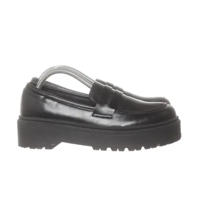 Loafers (Black) from Vox