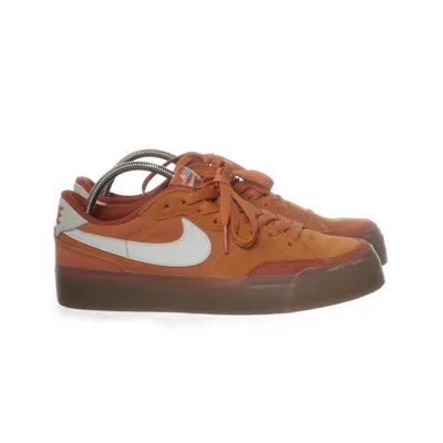 Sneakers (Sb Blazer Low Gt) från Nike