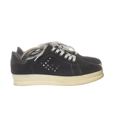 Sneakers (Svart) från Luxe