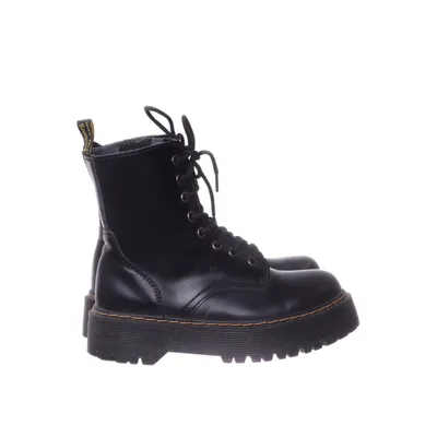 Laced boots (Black) from Dr. Martens