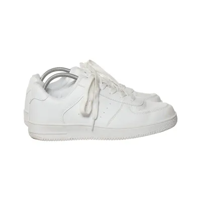 Sneakers (White) from MyWear