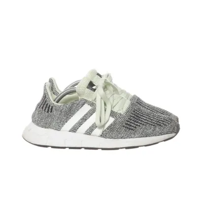 Sneakers (Swift Run) från Adidas