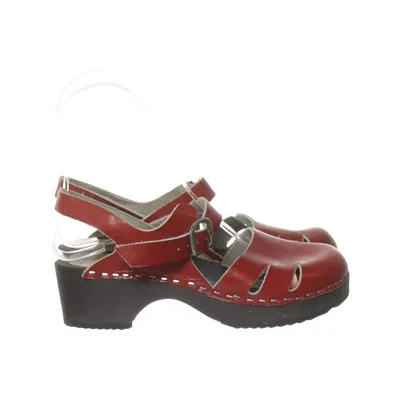Clogs (Red) from Vollsjö