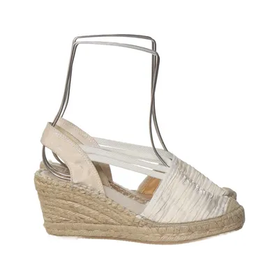 Wedges (Beige) from Vidorreta Leather