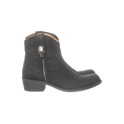 Cowboy boots (Black) from The Urban Project