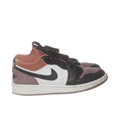 Sneakers (Air Jordan 1 Low) från Nike Air Jordan
