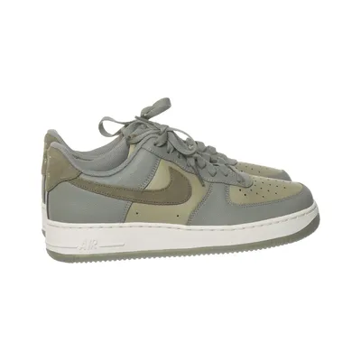 Sneakers (Green) from Nike Air