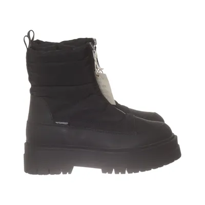 Ankle boots (Black) from Noë