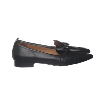 Loafers (Black) from Flattered