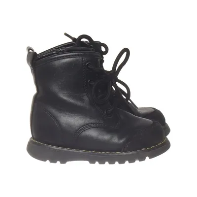 Laced boots (Black) from Mino