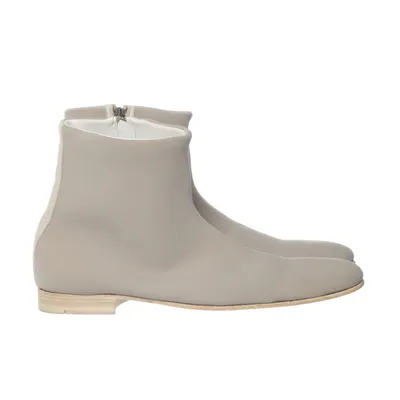 Ankle boots (48WU003) from Viktor & Rolf