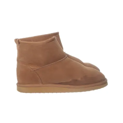 Ankle boots (Brown) from Race Marine