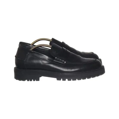 Loafers (Svart) från Angulus