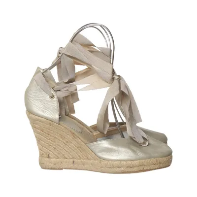Wedges (Silver) from NowOn