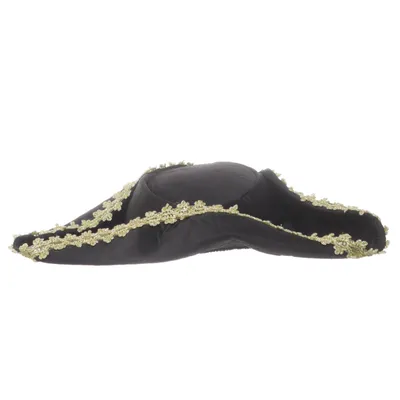 Costume accessories (Black, Gold)