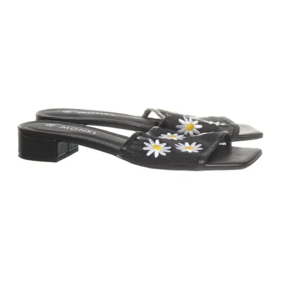 Slip-ins (Zwart, Wit, Geel, Meerkleurig) van Monki