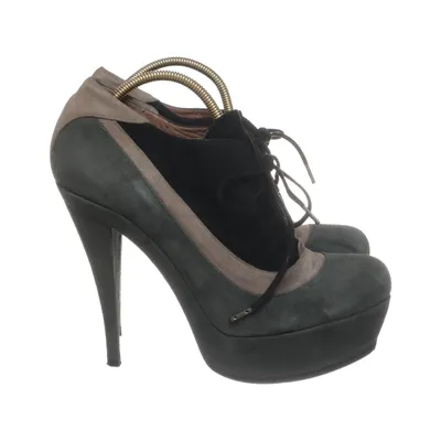 Bottes à talons (Gris, Noir, Beige) de Pura Lopez