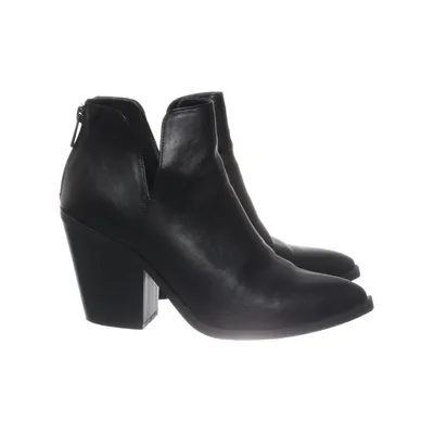 Heeled boots (Black) from Shellys