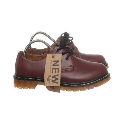 Derbyskor (1461) från Dr. Martens