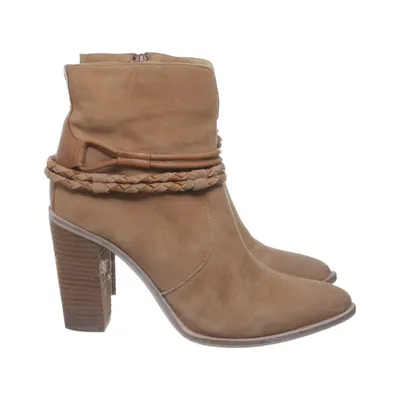 Heeled boots (Beige, Brown) from SPM Suede