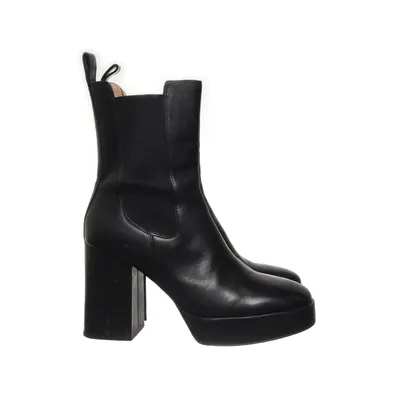 Stövlar (Svart) från & Other Stories Skinn