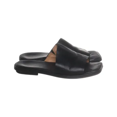 Slip-ins (Black) from Laeder by Nature Leather