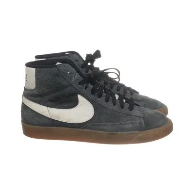 Sneakers (Gray, White) from Nike