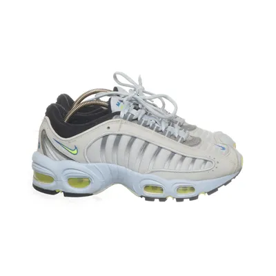 Sneakers (Air Max Tailwind Iv) från Nike