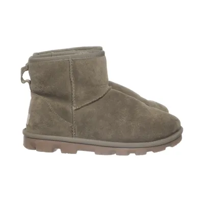 Boots (Essential Mini Boot) från UGG Mocka