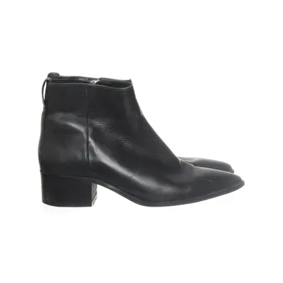 Heeled boots (Black) from Moss Copenhagen