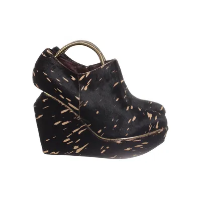 Ankle boots (Black, Beige) from Blacksheep