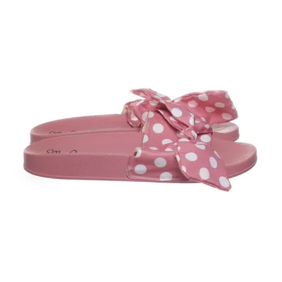 Slip-ins (Pink, White) from Ella Cruz