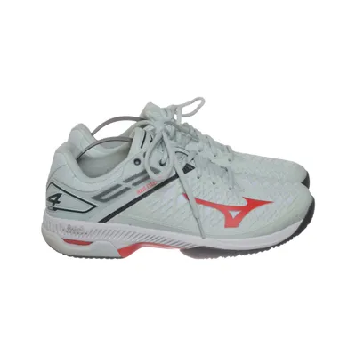 Trainers (White, Black, Red) from Bullpadel