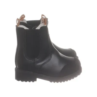 Ankle boots (Black) from Minitude