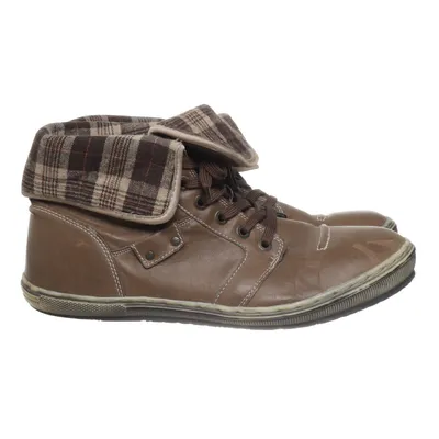 Laced boots (Brown) from Memphis One