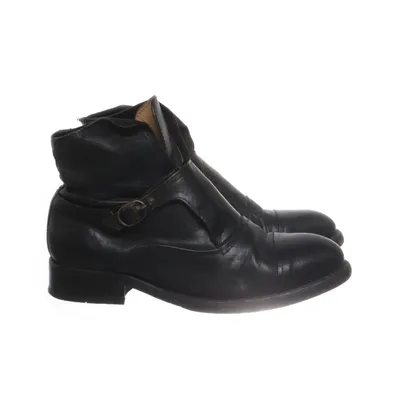 Boots (Svart) från Hand Crafted