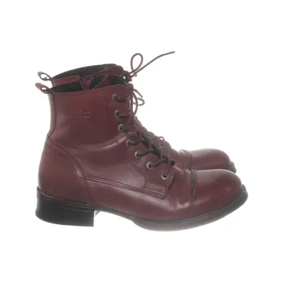 Laced boots (Red) from Ten Points