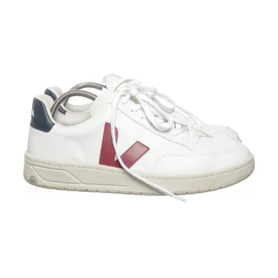 Sneakers (White) from Veja