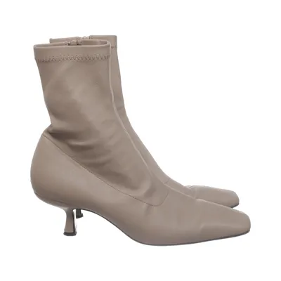 Stövletter (Beige) från By Far Skinn