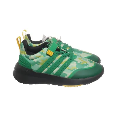 Träningsskor (Racer TR21) från Adidas x LEGO