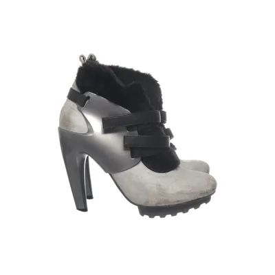 Heeled boots (Gray, Black, Beige) from United Nude