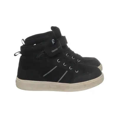 Sneakers (Black) from ReimaTec